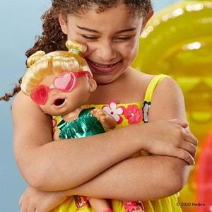 HASBRO BABY ALİVE BEBEĞİMLE YAZ EĞLENCESİ SARIŞIN